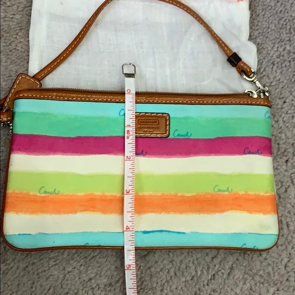 Coach wristlet - Picture 6 of 6